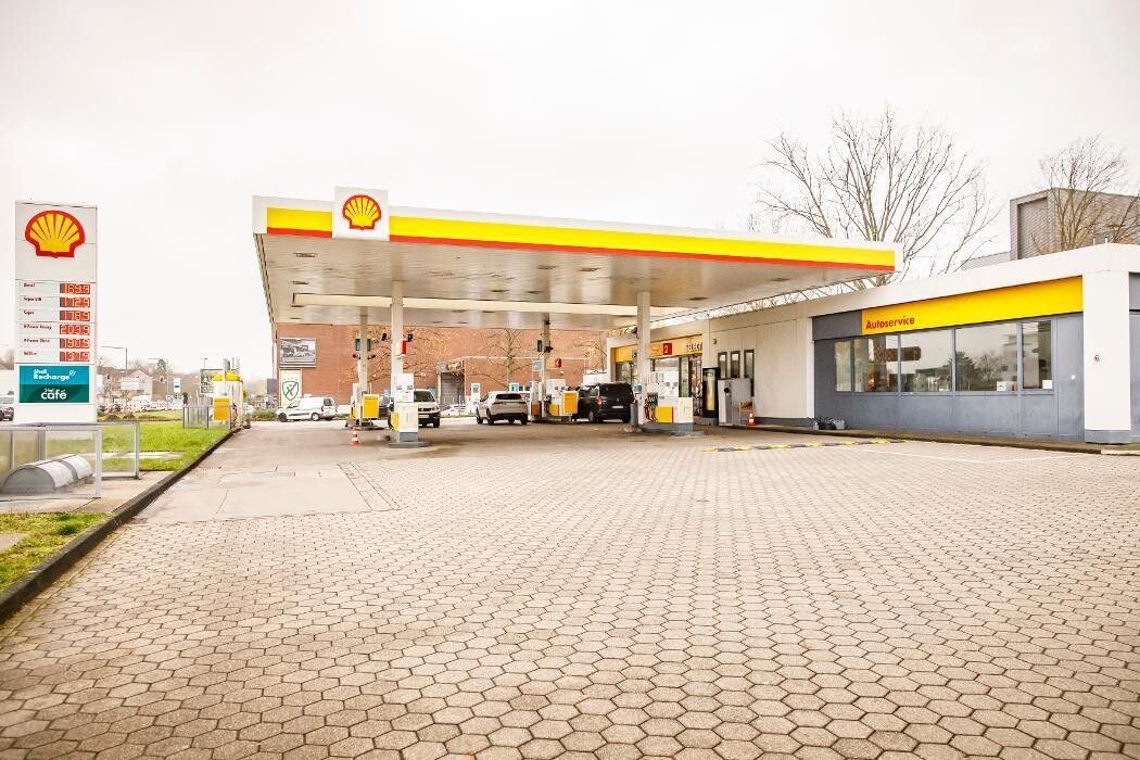 Bilder Shell Recharge Charging Station