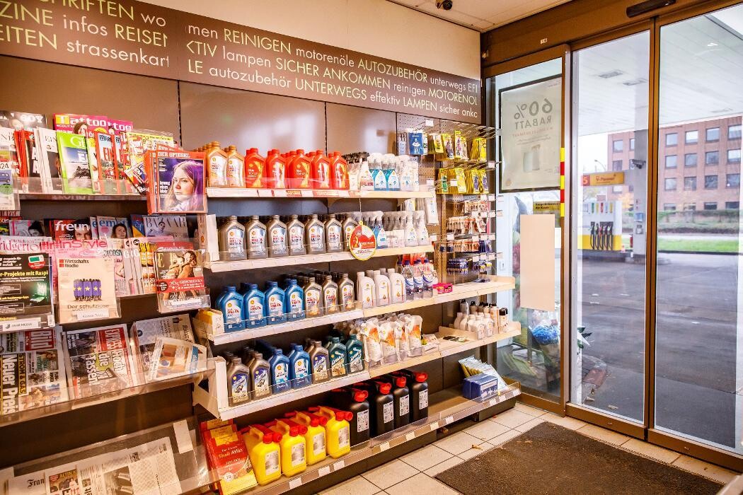 Bilder Shell Recharge Charging Station