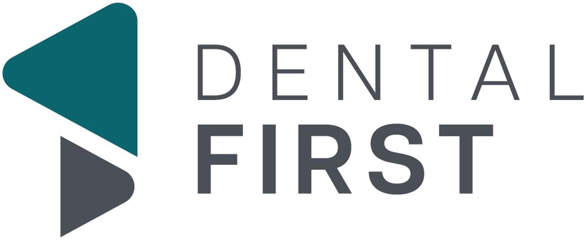 DENTALFIRST - Zahnärzte Dres. Nowak Logo