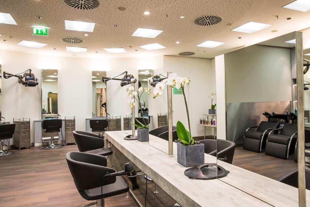 Bilder DIE FRISEURE - Breuninger Ludwigsburg