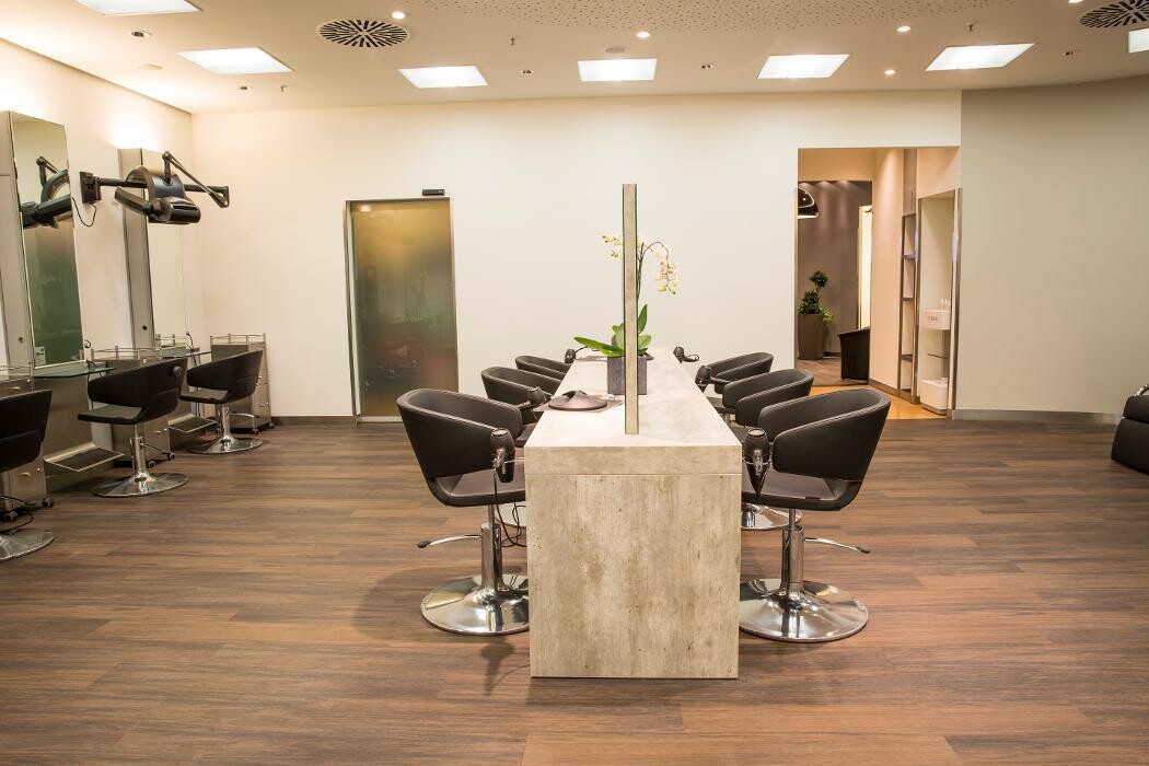 Bilder DIE FRISEURE - Breuninger Ludwigsburg