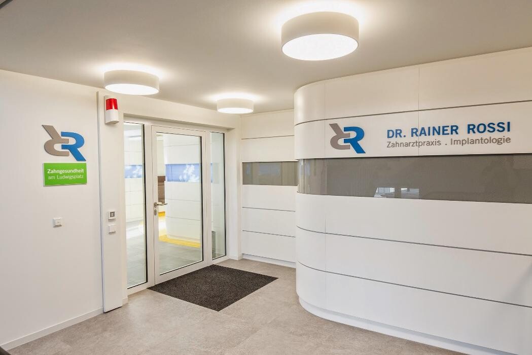 Bilder Zahnarztpraxis Dr. Rainer Rossi | Smile United Ludwigshafen MVZ GmbH