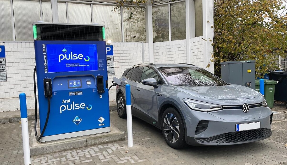 Bilder Aral pulse Ladestation