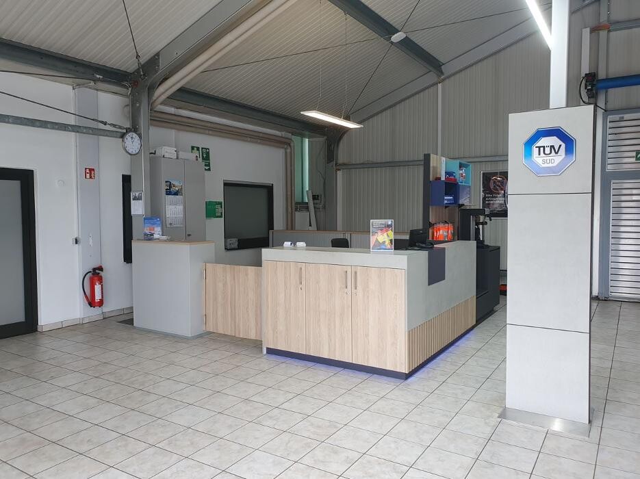 Bilder TÜV SÜD Service-Center Bad Friedrichshall