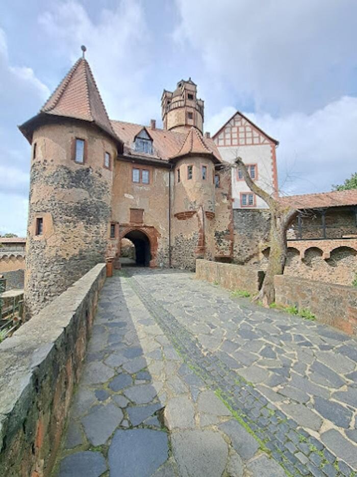 Bilder Burg Restaurant und Cafe auf der Ronneburg