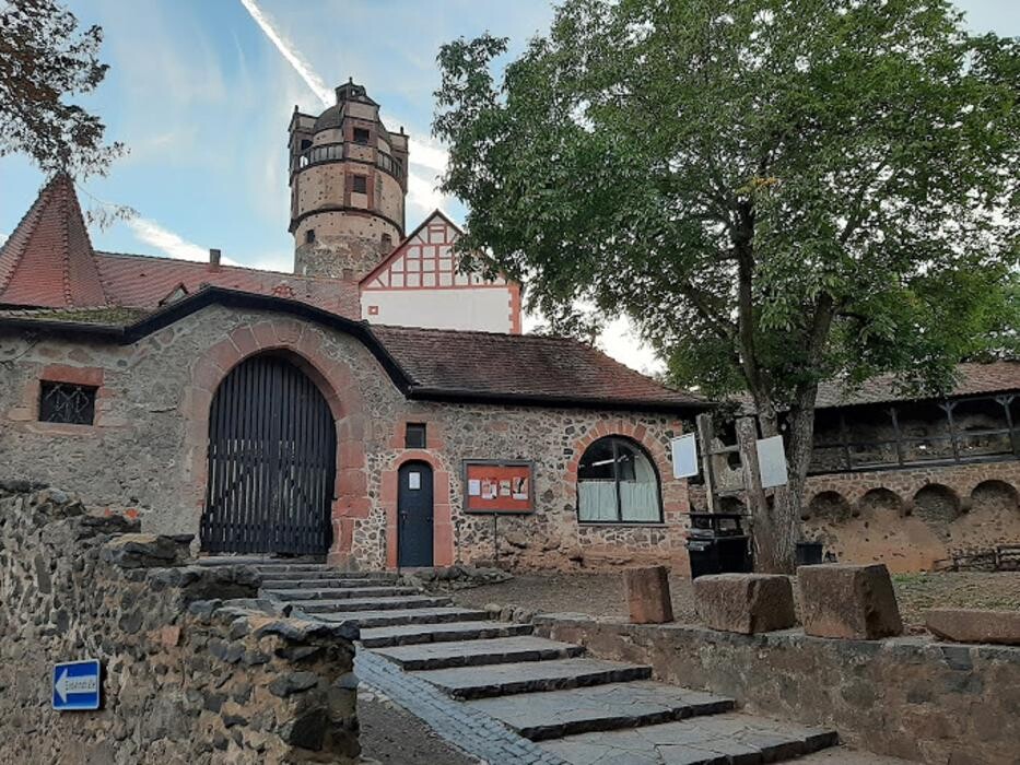 Bilder Burg Restaurant und Cafe auf der Ronneburg
