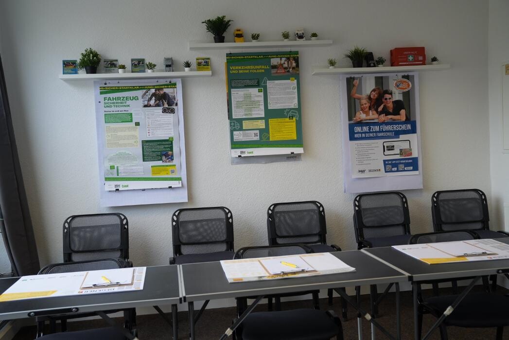 Bilder Fahrschule Nebenan Inh. Jens Tscheuschner