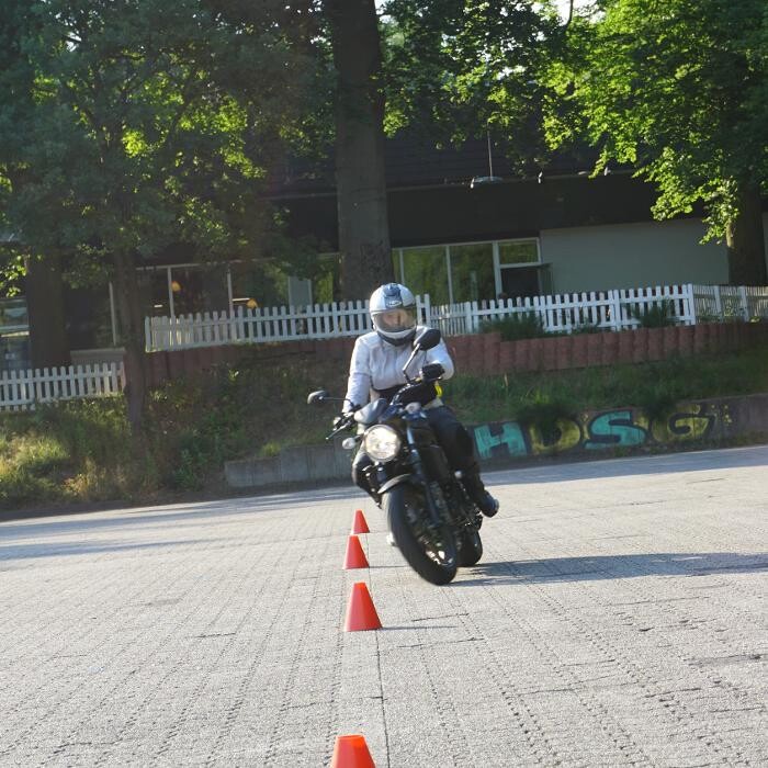 Bilder Fahrschule Nebenan Inh. Jens Tscheuschner