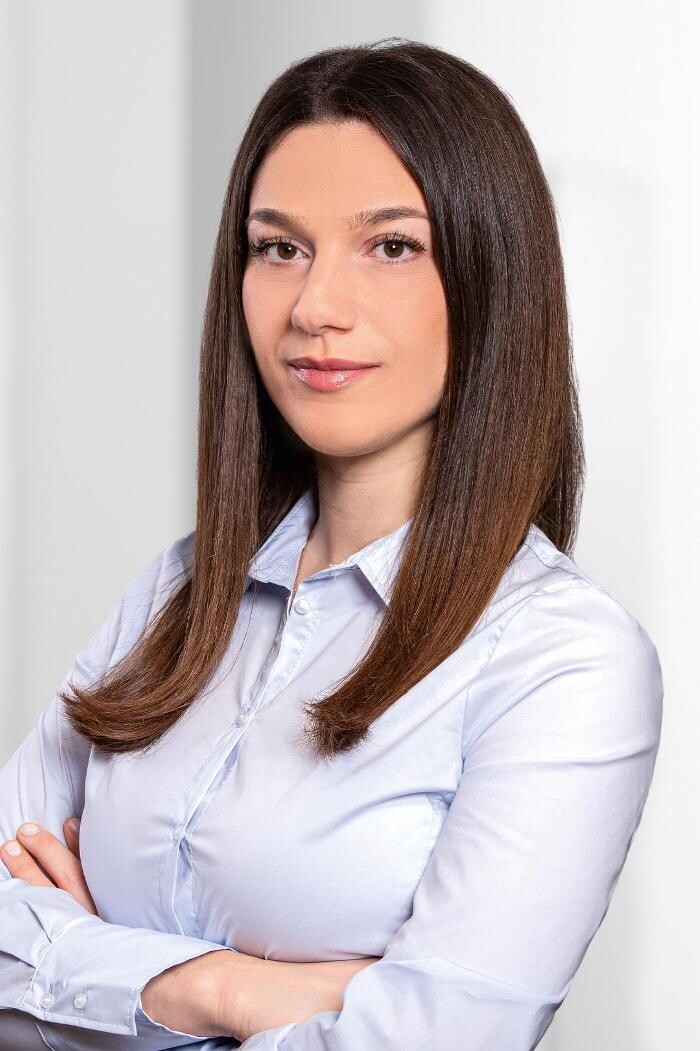 Bilder ERGO Versicherung Isabella Koc
