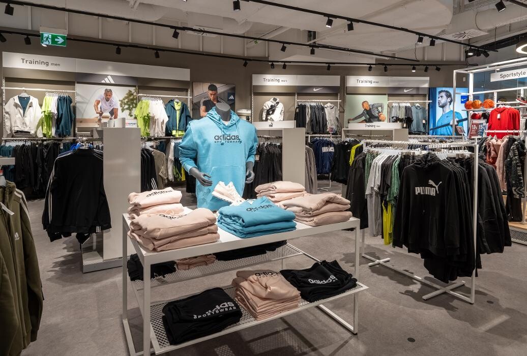 Bilder INTERSPORT Voswinkel Forum Hanau