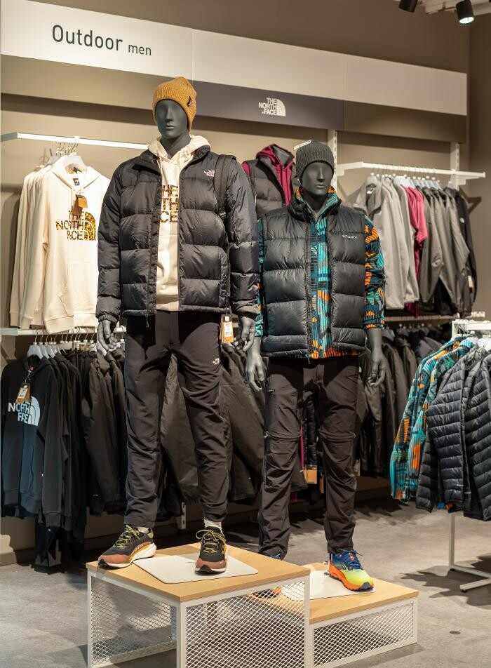 Bilder INTERSPORT Voswinkel Forum Hanau