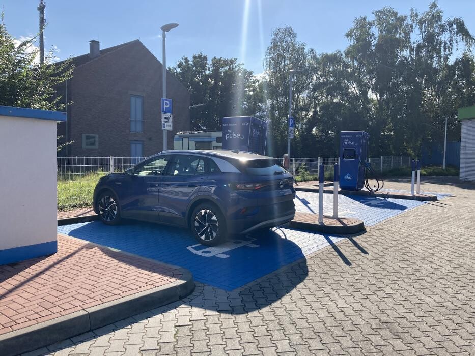 Bilder Aral pulse Ladestation