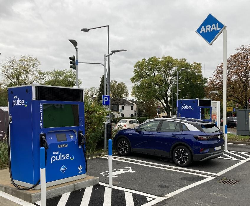 Bilder Aral pulse Ladestation