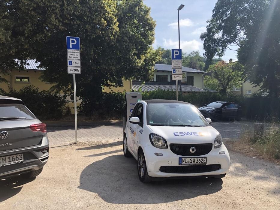 Bilder ESWE Versorgung Ladestation