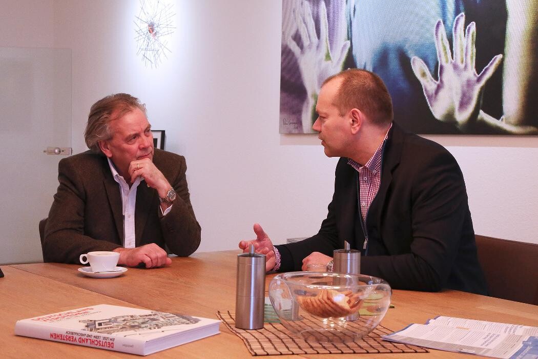 Bilder b12 AG - Informationstechnologie für Unternehmen