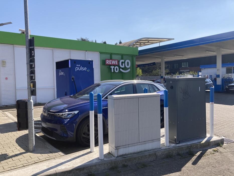 Bilder Aral pulse Ladestation