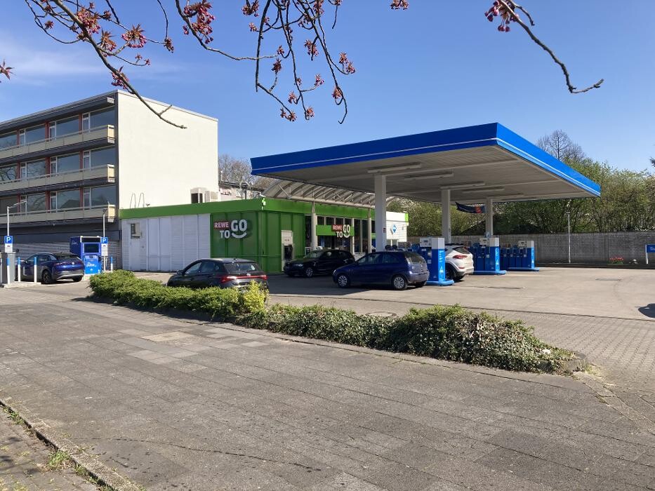 Bilder Aral pulse Ladestation