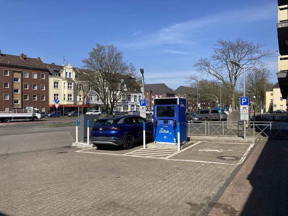 Bilder Aral pulse Ladestation