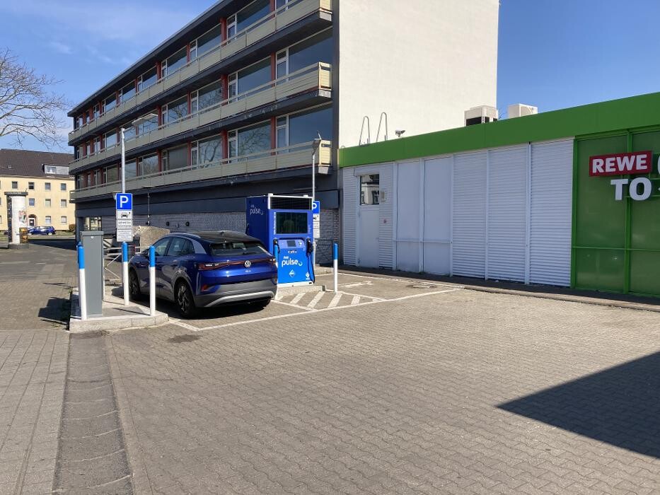 Bilder Aral pulse Ladestation