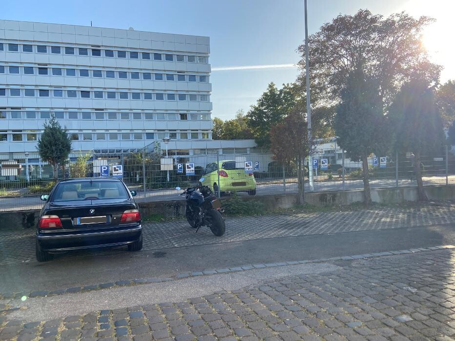 Bilder ampido Parkplatz