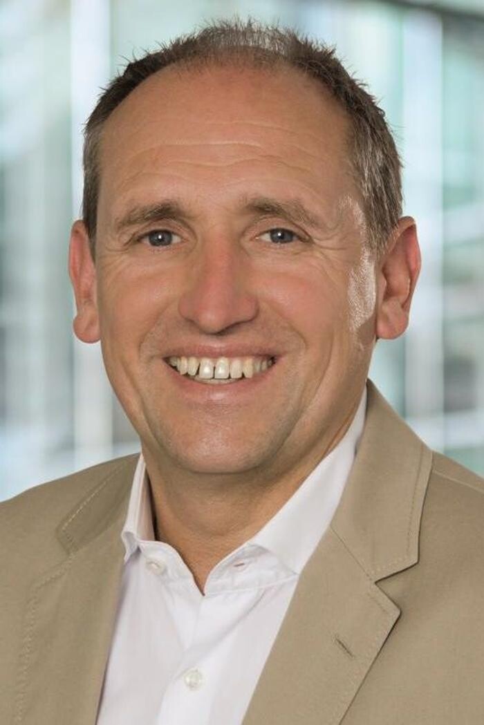 Bilder ERGO Versicherung Marcus Dedores