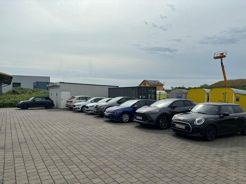 Bilder Avis Autovermietung - Friedberg