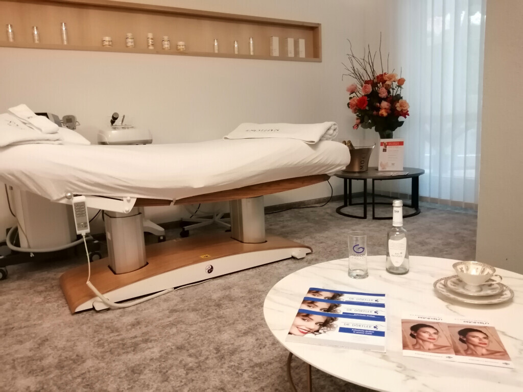 Bilder Dr. med. Siegfried Dörfler Ästhetische Behandlungen