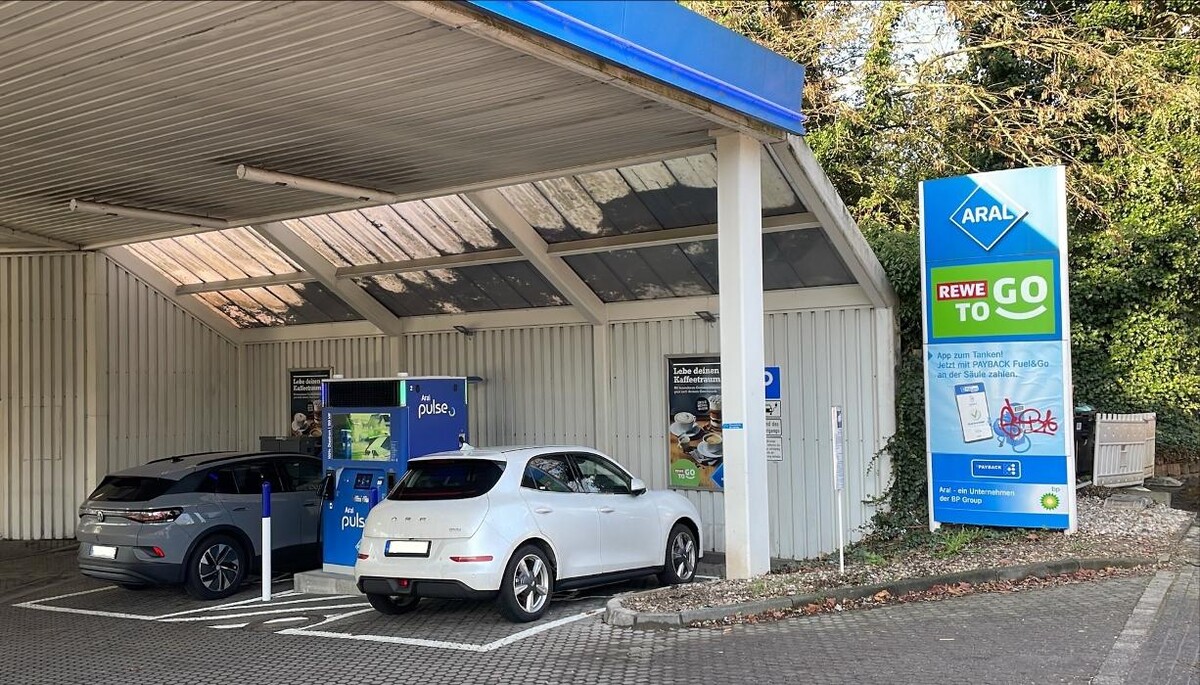 Bilder Aral pulse Ladestation