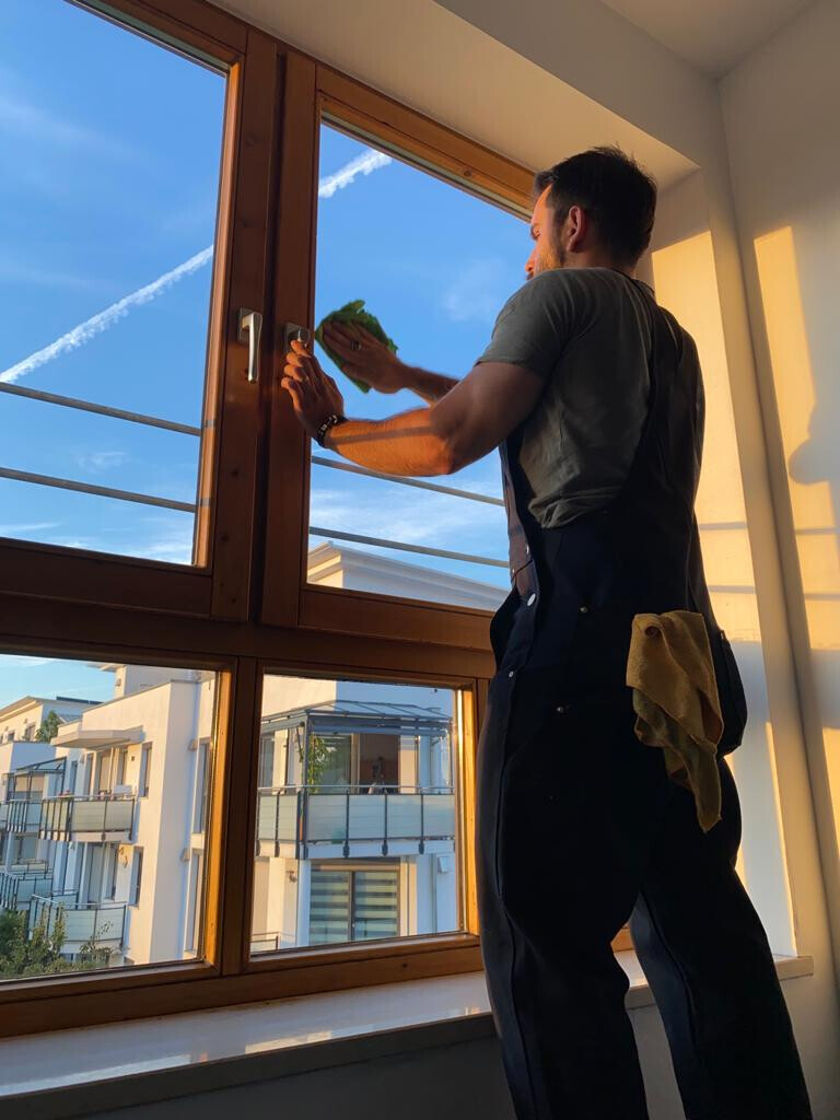 Bilder The Gentlemen Facility Services Alex Maravegias