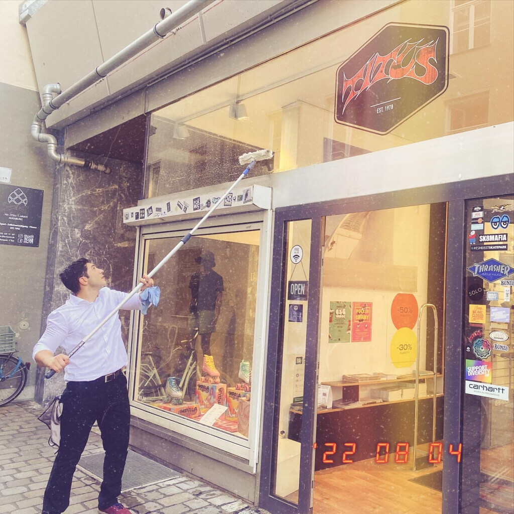 Bilder The Gentlemen Facility Services Alex Maravegias