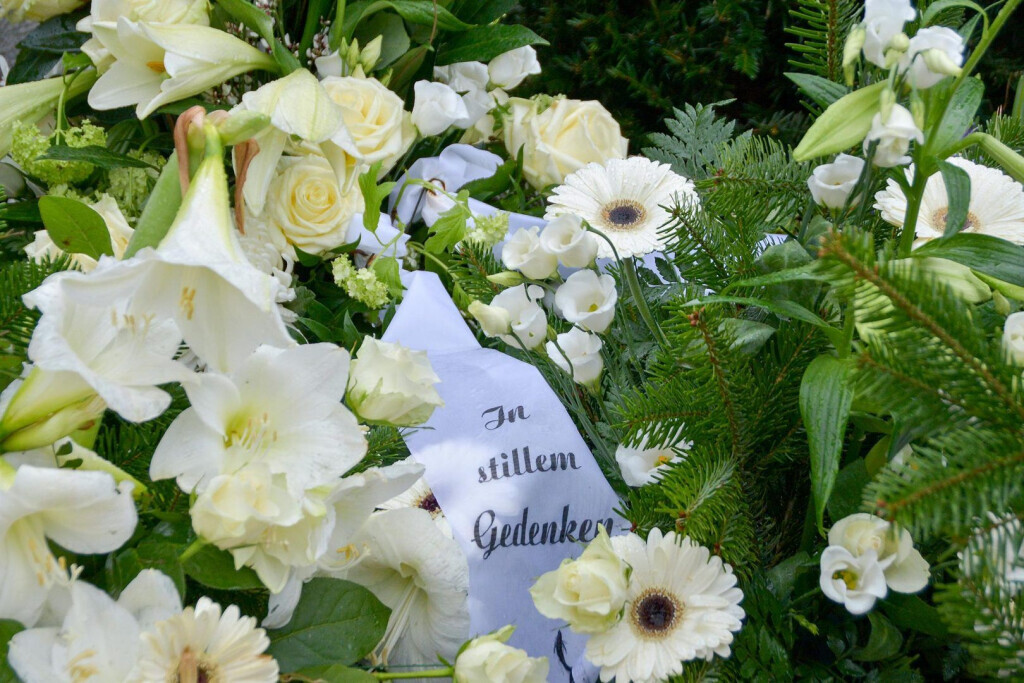 Bilder Glas Bestattungen GmbH