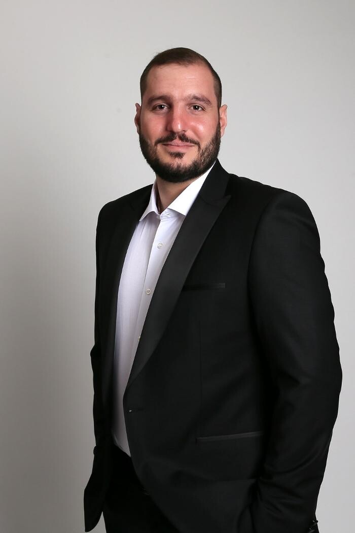 Bilder ERGO Versicherung Stergios Papadopoulos