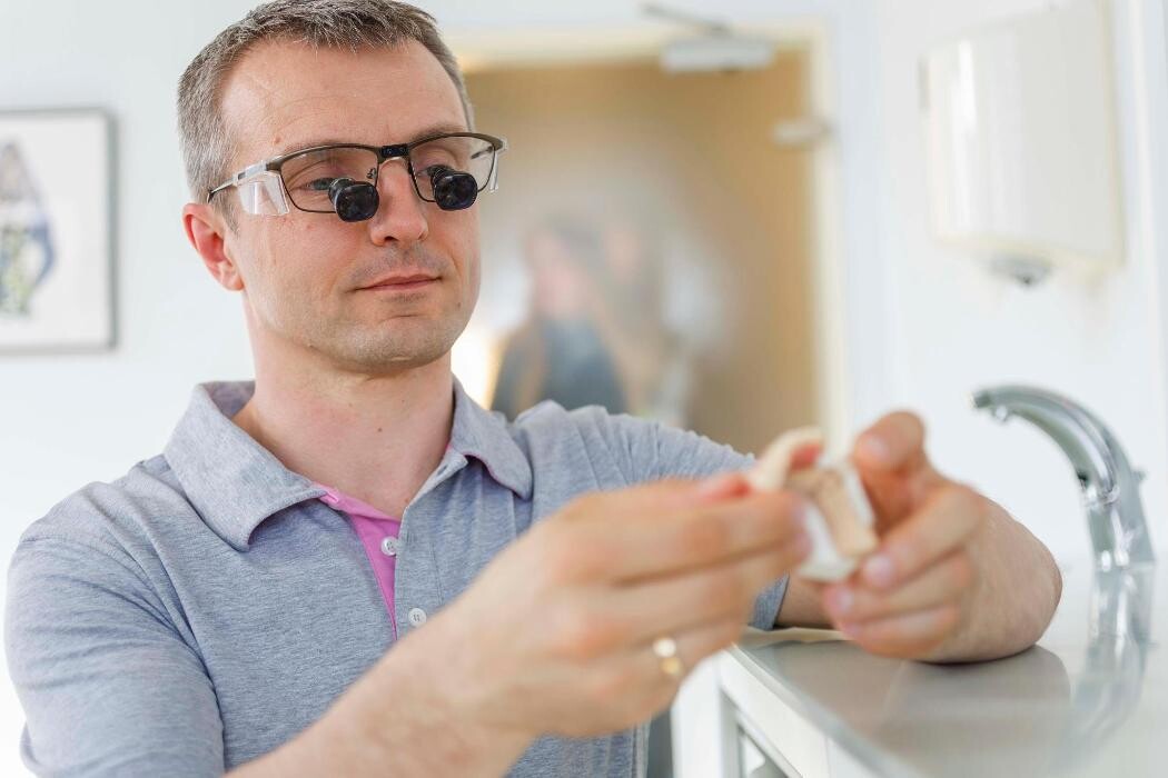 Bilder Zahnarzt Dr. med. dent. Gunther Landskröner - Praxis für Mundgesundheit