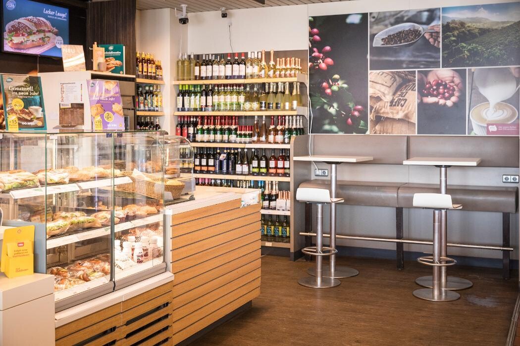 Bilder Shell Recharge Charging Station