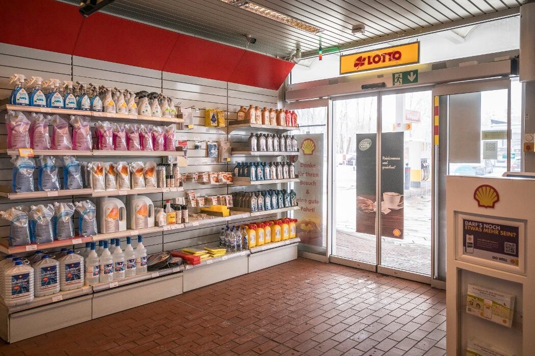 Bilder Shell Recharge Charging Station