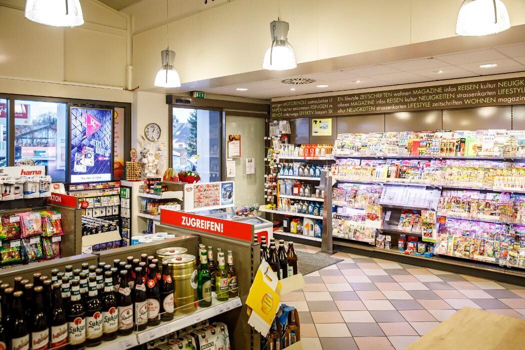 Bilder Shell Recharge Charging Station