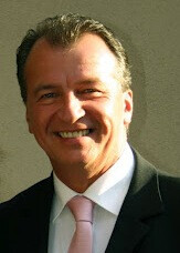 Michael Julier Ihr Immobilienmakler / Allrounder mit Zufrienheitsgarantie,rund um die Immobilie Logo