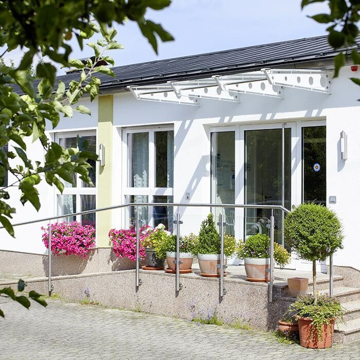 Bilder Zahnärztin Dr. med. dent. Marita Dörsam | Zahnarztpraxis Fürth-Lörzenbach