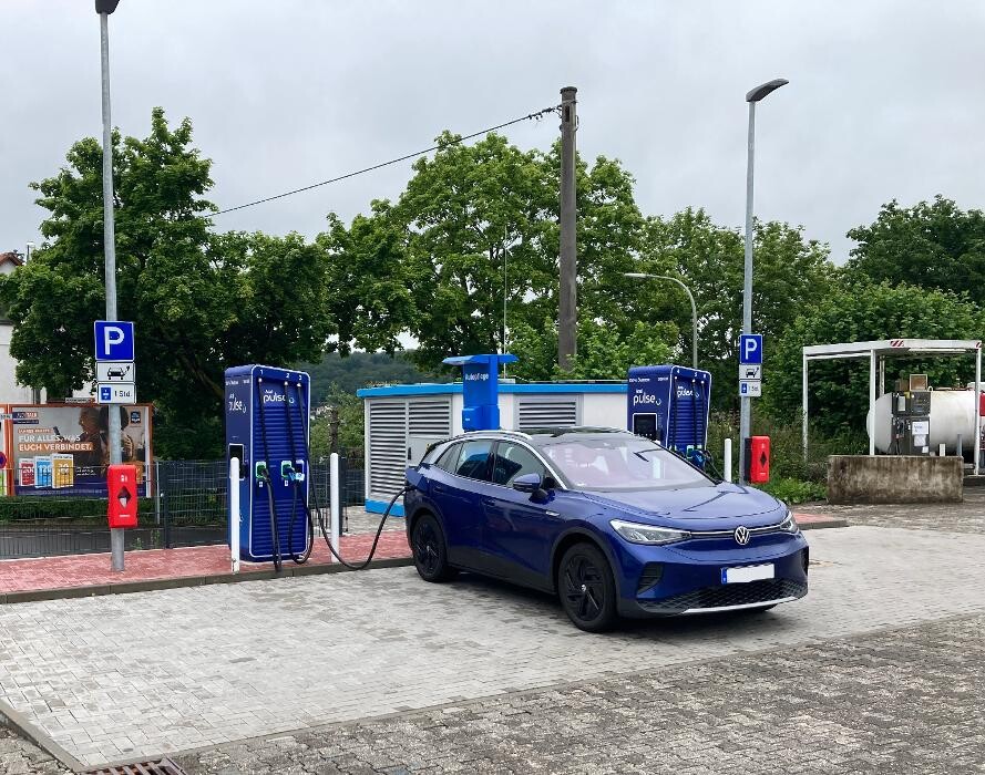 Bilder Aral pulse Ladestation