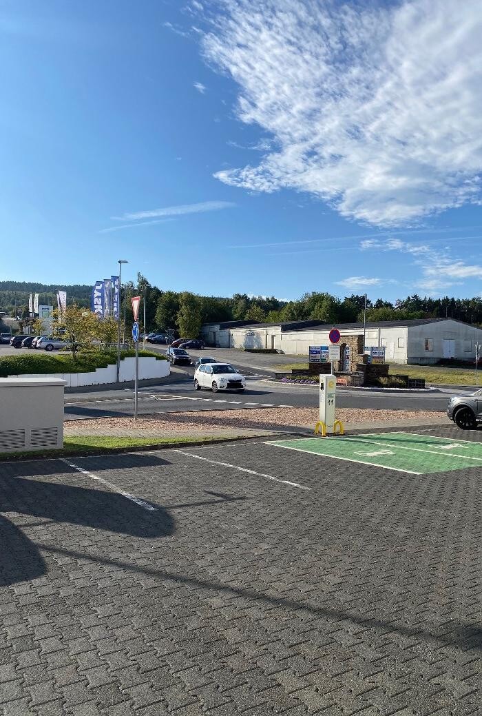 Bilder e-regio Ladestation