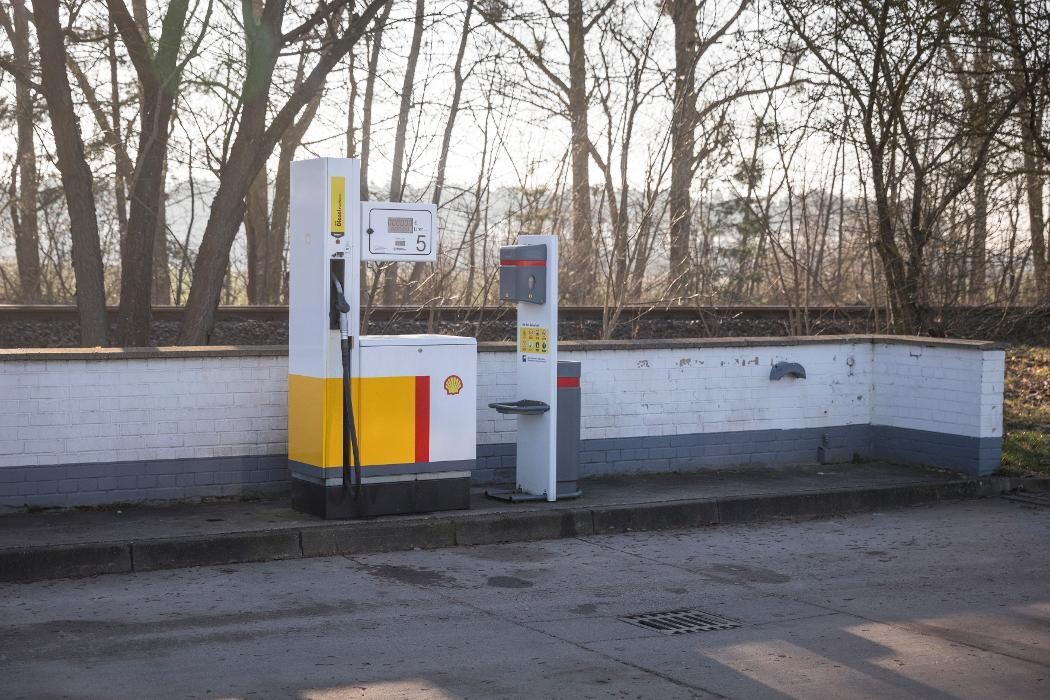 Bilder Shell Recharge Charging Station