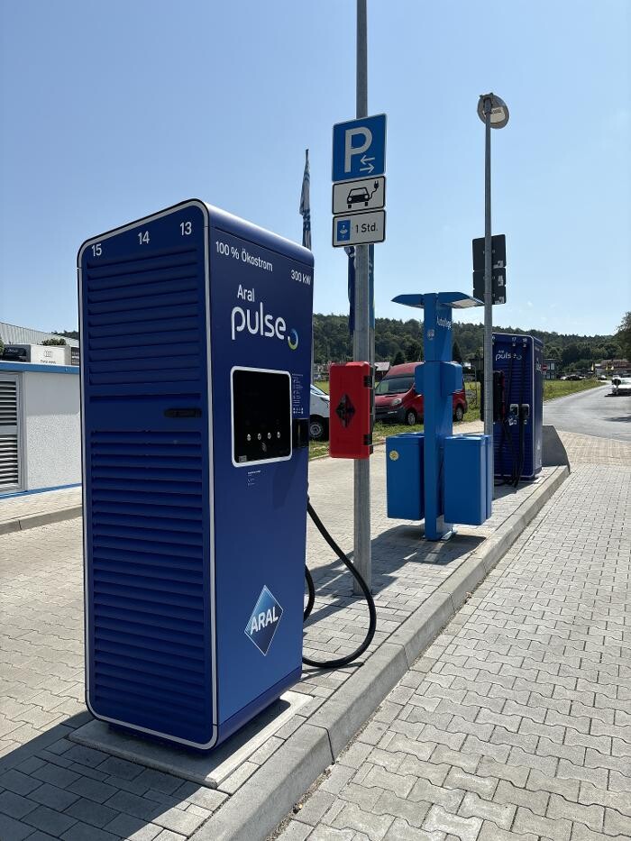 Bilder Aral pulse Ladestation