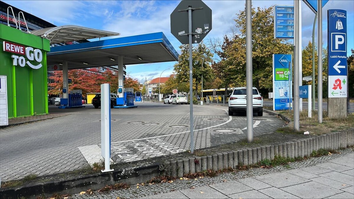Bilder Aral pulse Ladestation