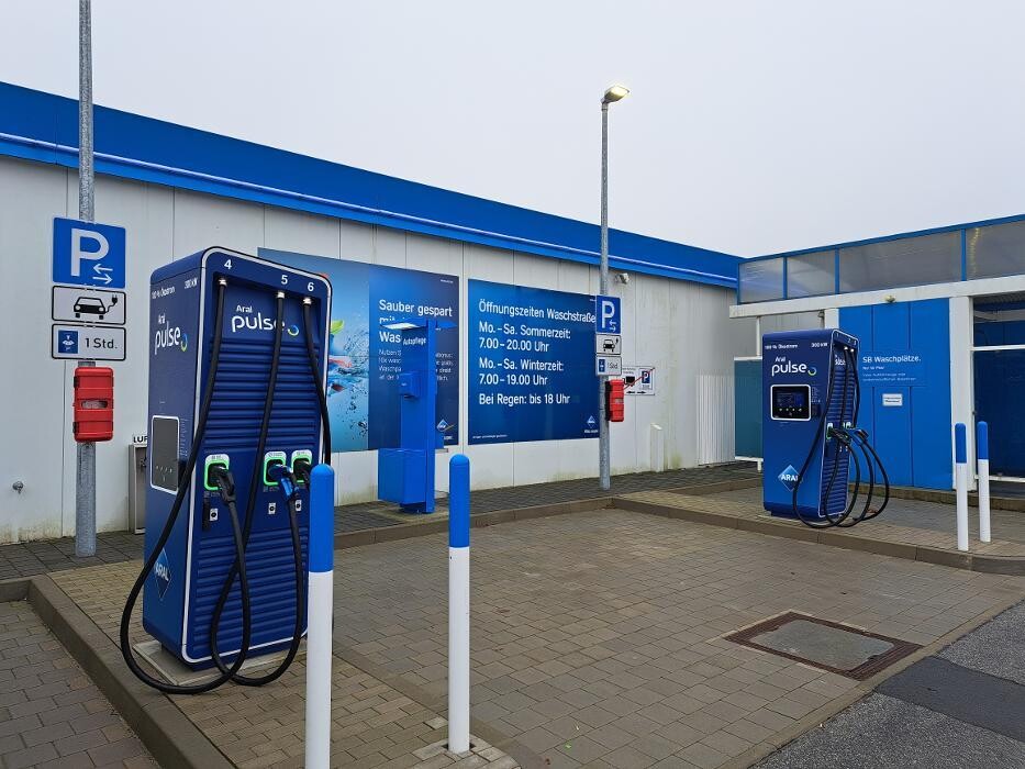 Bilder Aral pulse Ladestation