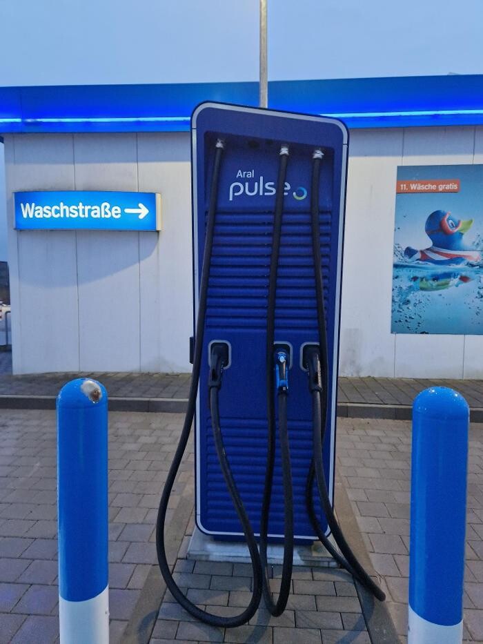 Bilder Aral pulse Ladestation