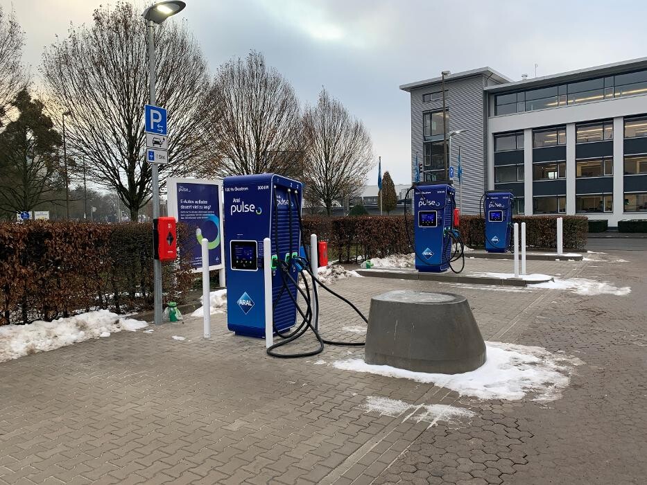 Bilder Aral pulse Ladestation