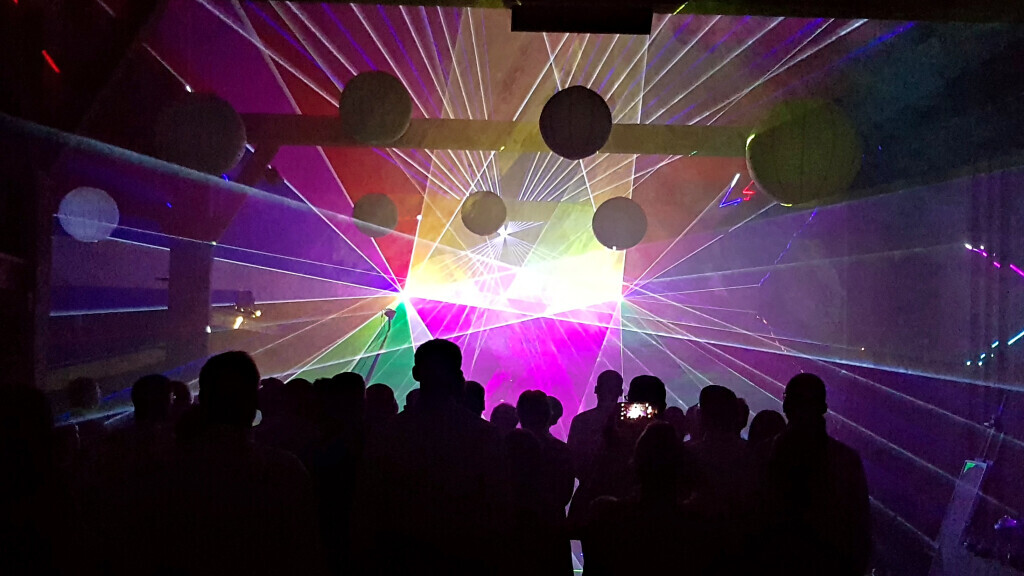 Bilder ACLS Lasershow und Lichtkunst