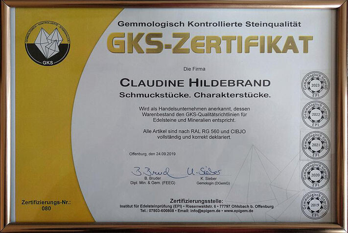 Bilder Claudine Hildebrand - Schmuckstücke. Charakterstücke.