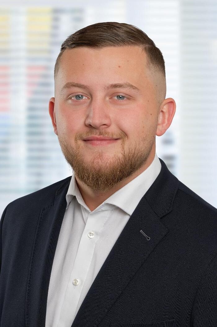 Bilder ERGO Versicherung Adin Jasarevic