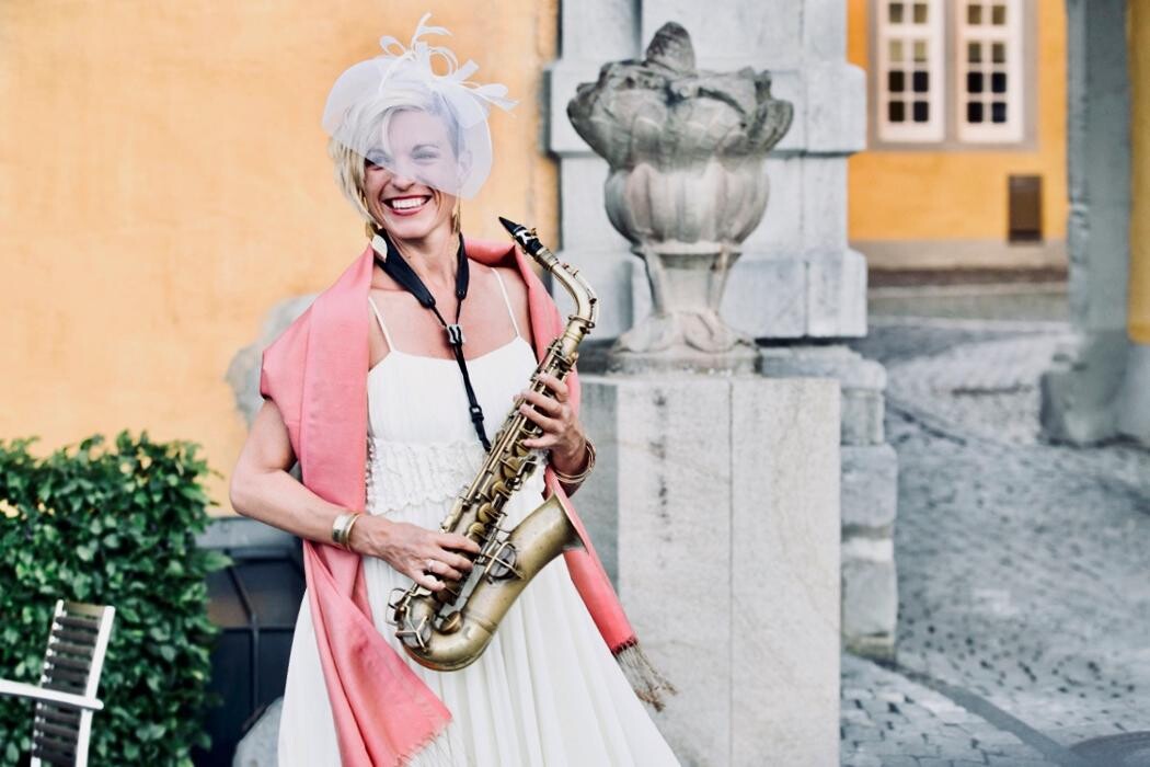 Bilder Saxophonistin Helen Hofmann - SAXOPHONFRAU